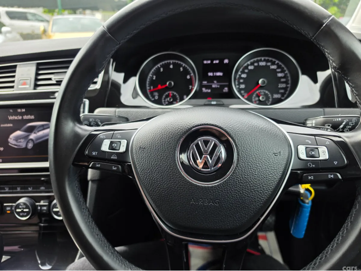 Volkswagen Golf Hatchback, Petrol, 2014, Blue