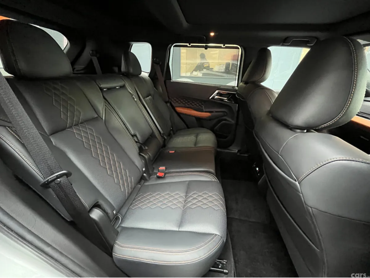 Mitsubishi Outlander SUV, Petrol Plug-in Hybrid, 2024, Silver