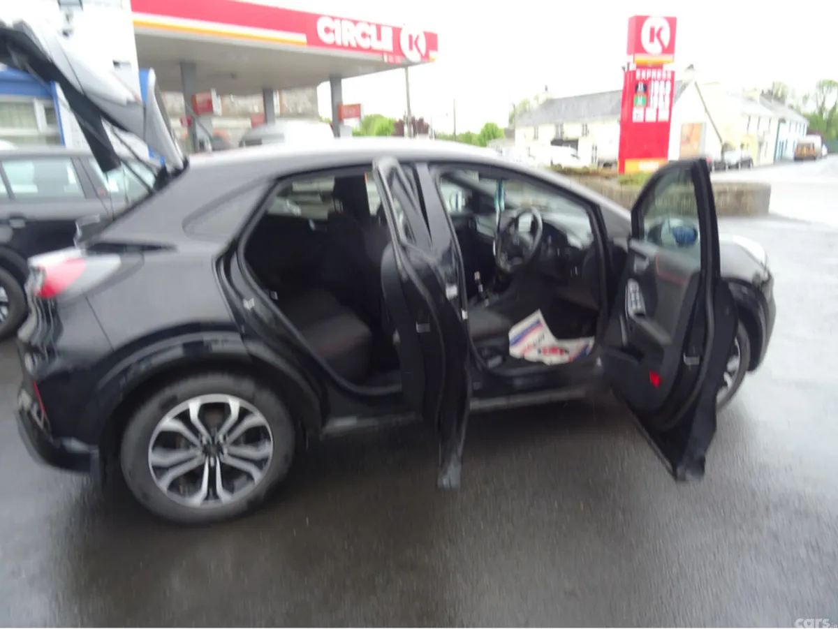 Ford Puma MPV, Petrol Hybrid, 2023, Black