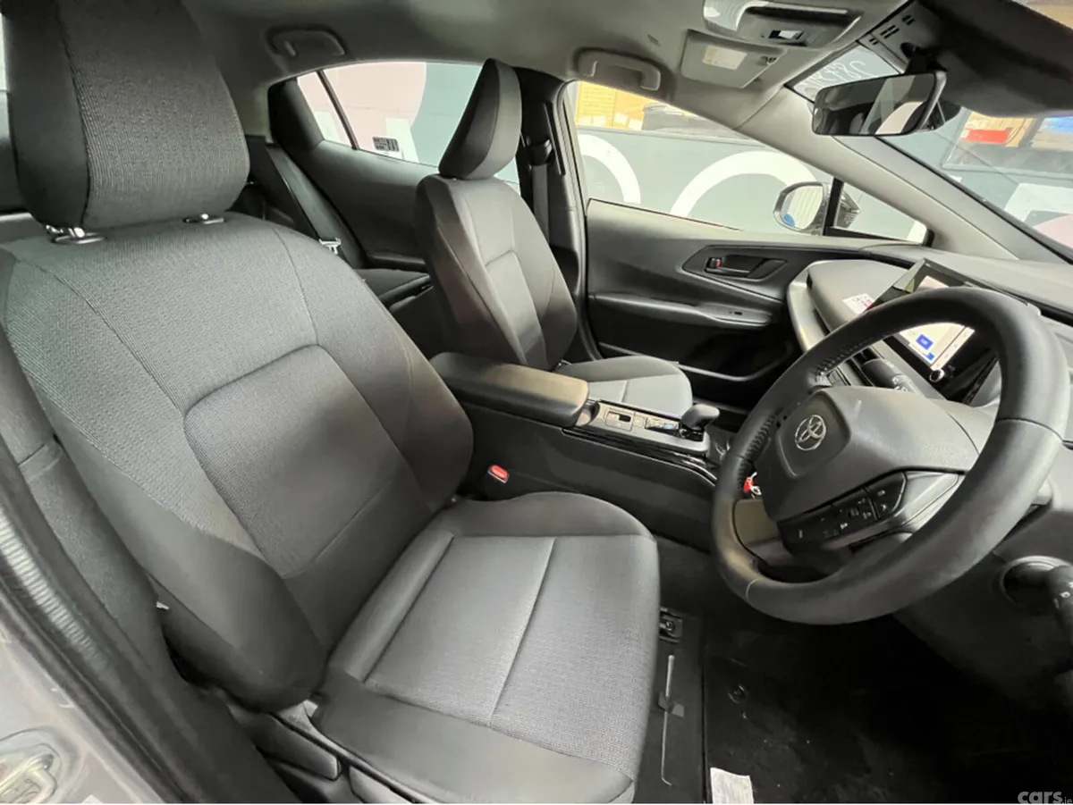 Toyota Prius Saloon, Petrol Hybrid, 2025, Grey