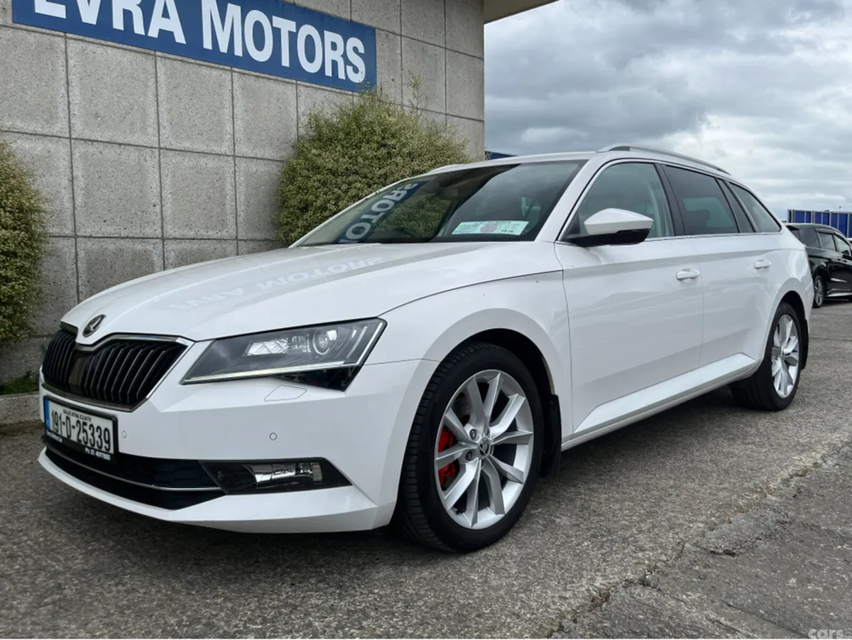 Skoda Superb Estate, Diesel, 2019, White