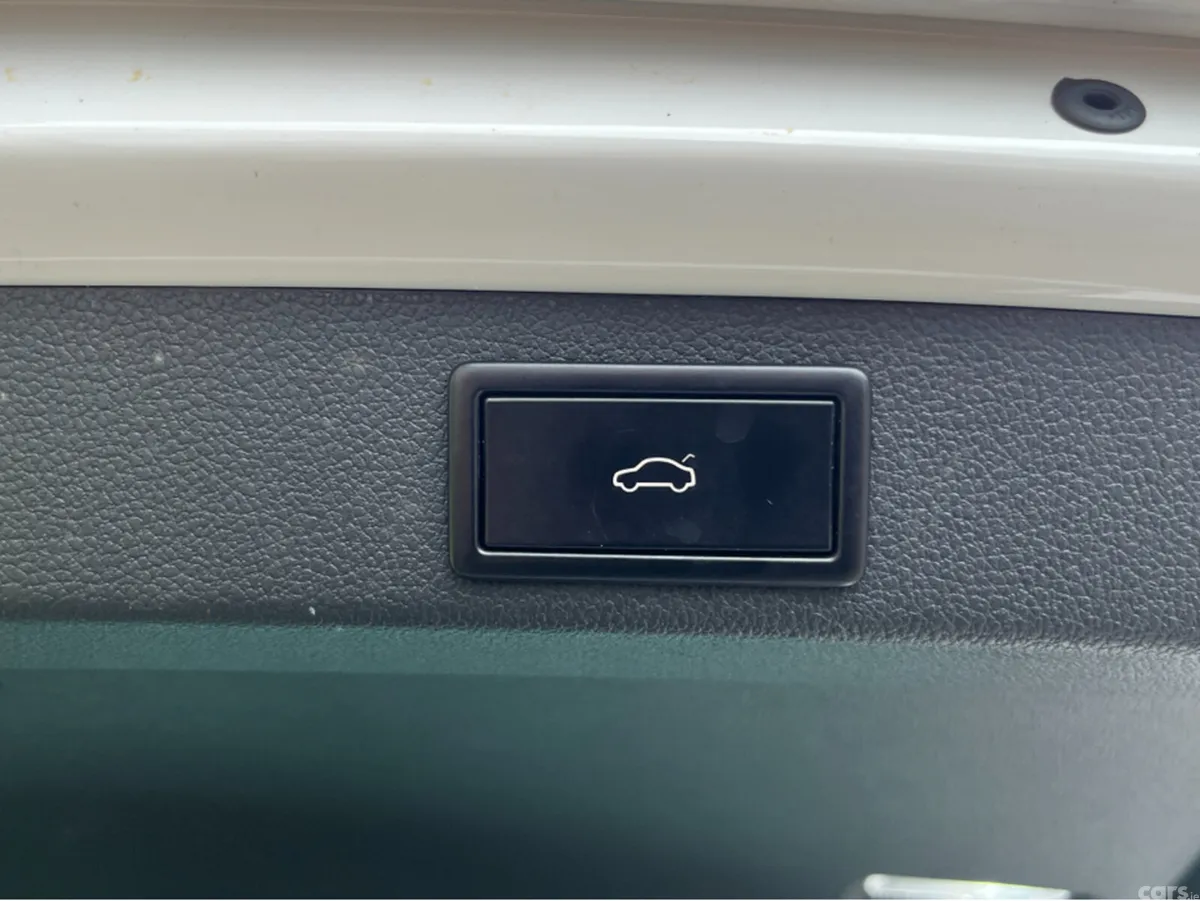 Skoda Superb Estate, Diesel, 2019, White