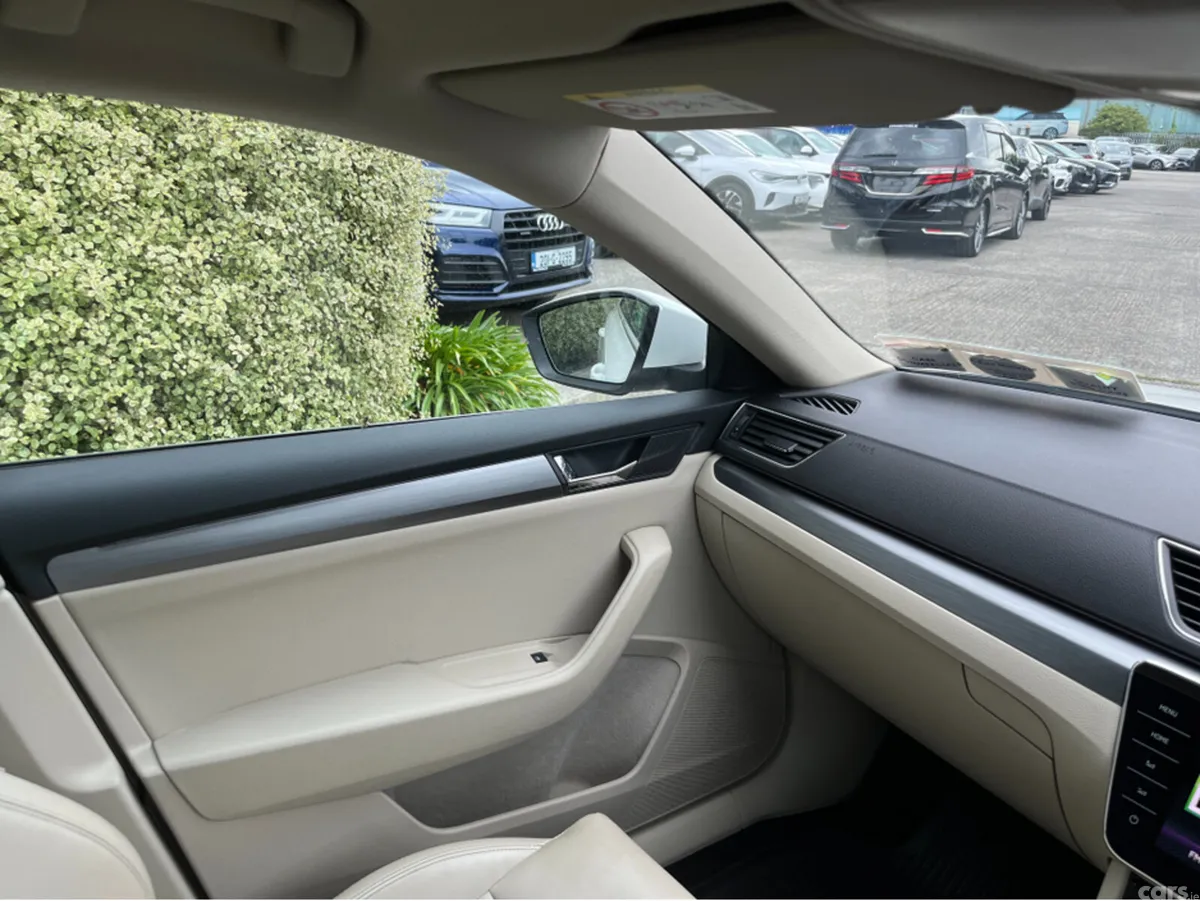 Skoda Superb Estate, Diesel, 2019, White