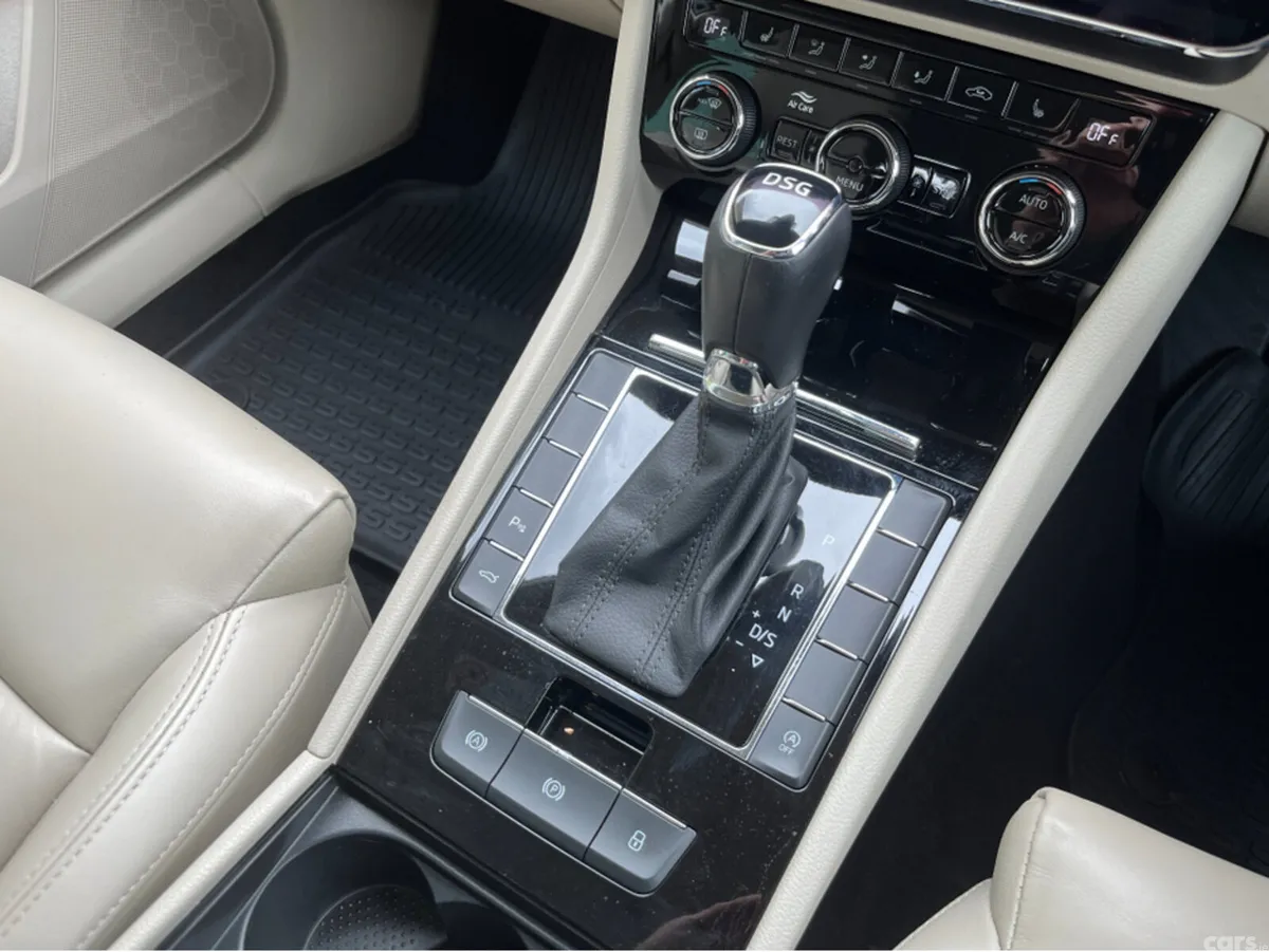 Skoda Superb Estate, Diesel, 2019, White