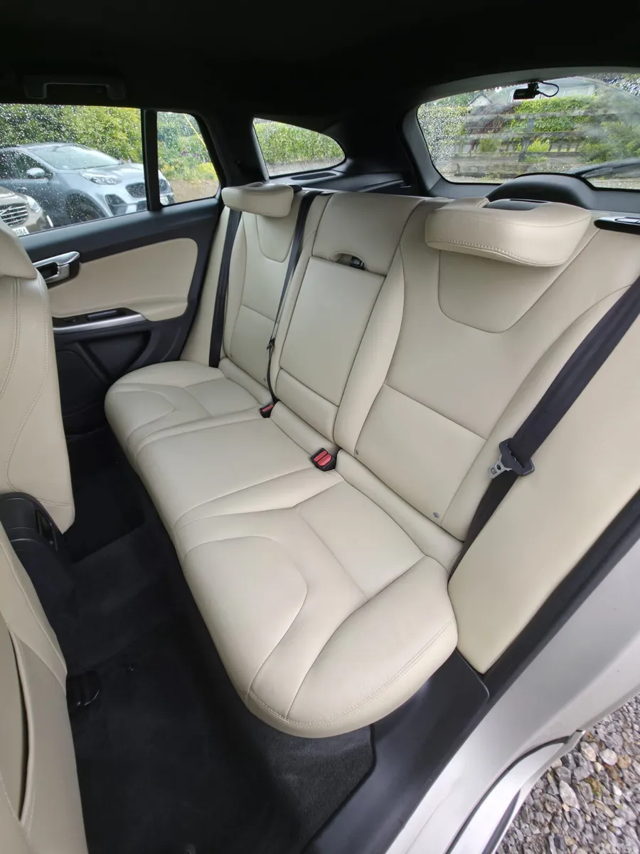 Volvo V60 Estate, Diesel, 2017, Beige
