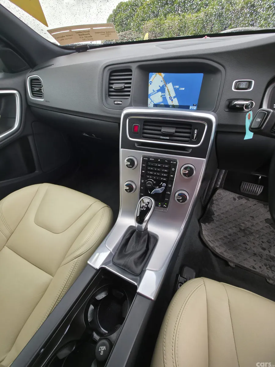 Volvo V60 Estate, Diesel, 2017, Beige