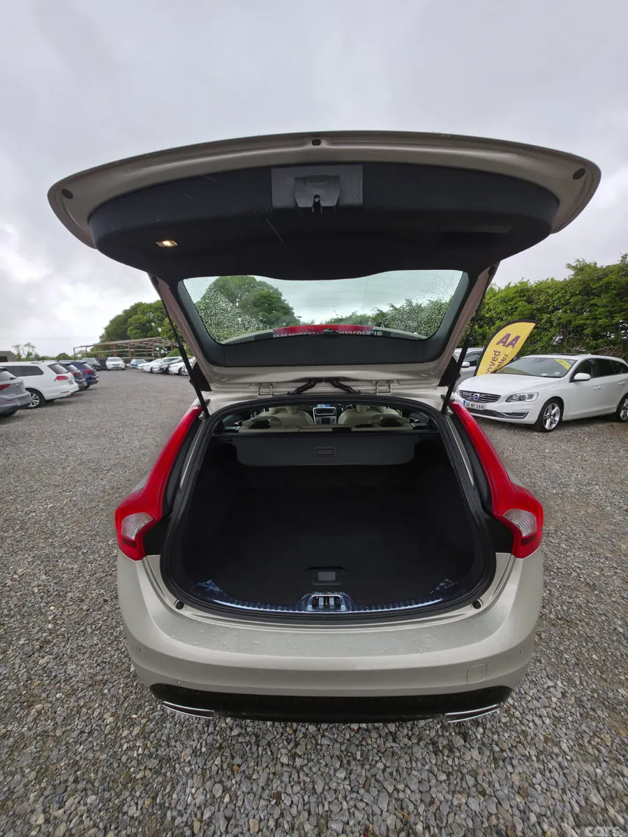 Volvo V60 Estate, Diesel, 2017, Beige