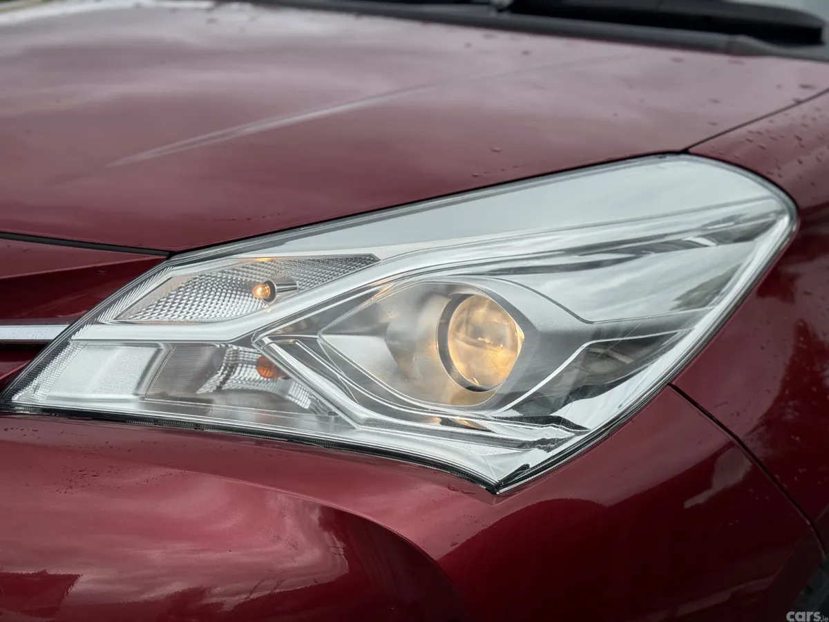 Toyota Vitz Hatchback, Petrol Hybrid, 2018, Red