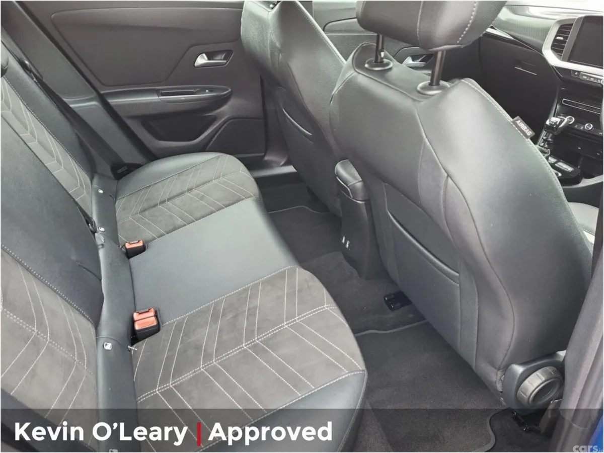 Opel Mokka SUV, Diesel, 2023, Blue