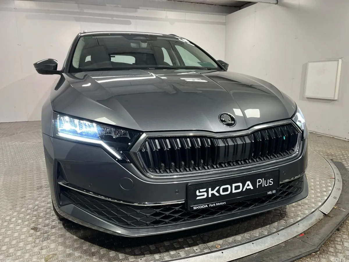 Skoda Octavia Estate, Diesel, 2026, Grey
