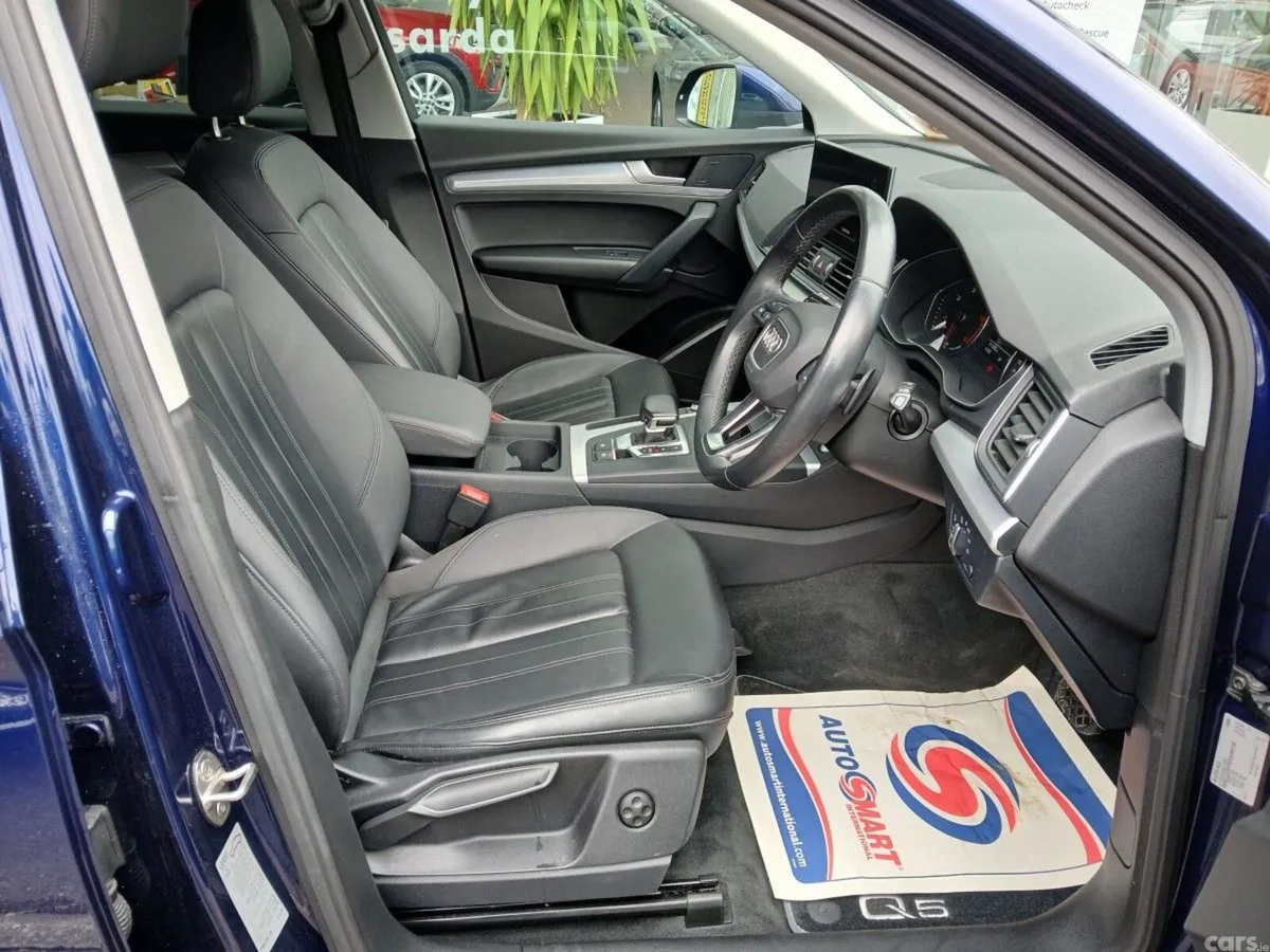 Audi Q5 SUV, Diesel, 2023, Blue