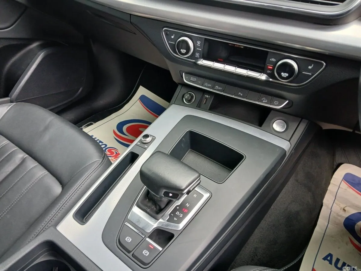 Audi Q5 SUV, Diesel, 2023, Blue