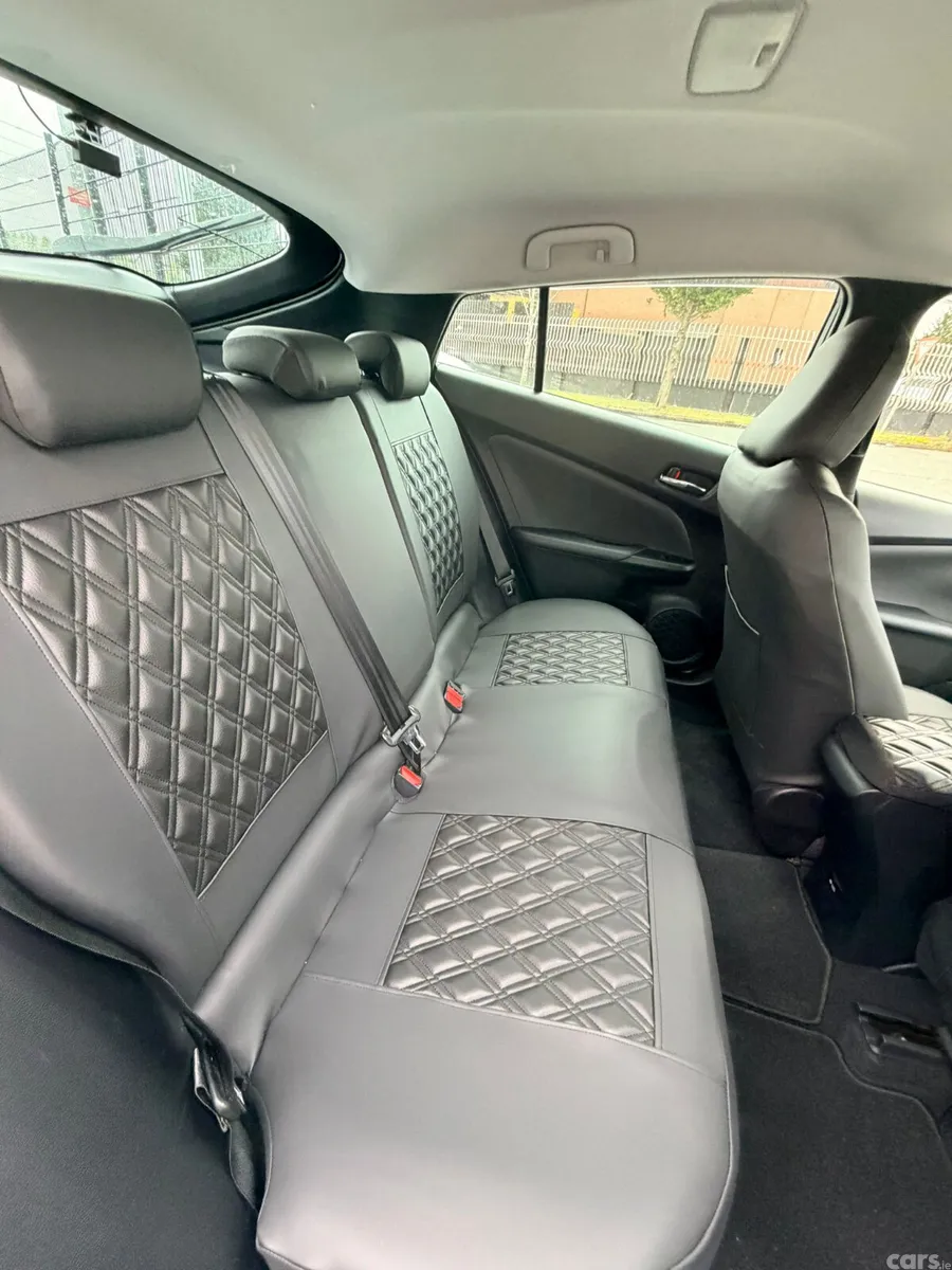 Toyota Prius Hatchback, Petrol Hybrid, 2022, White