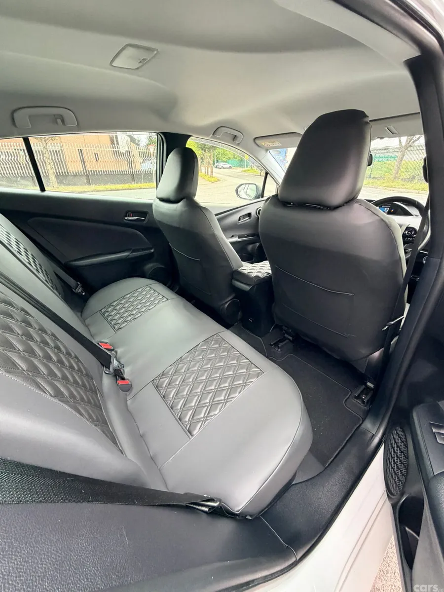 Toyota Prius Hatchback, Petrol Hybrid, 2022, White