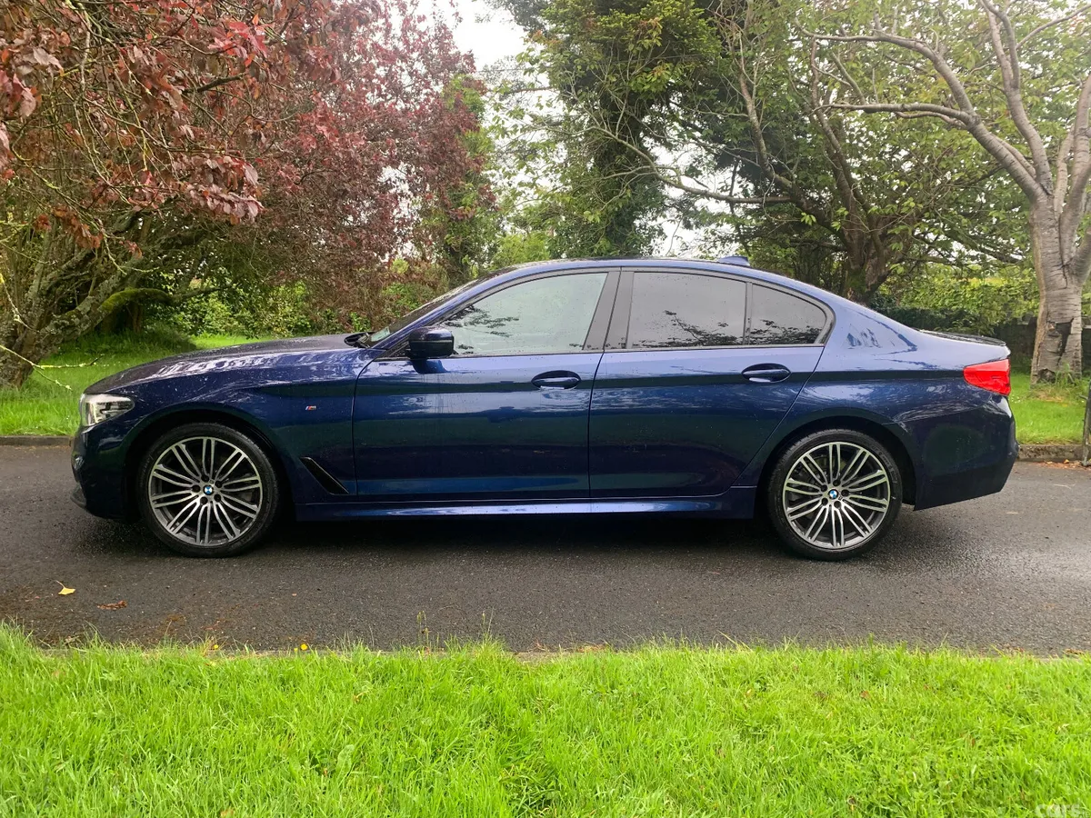 BMW 5-Series Saloon, Diesel, 2019, Blue