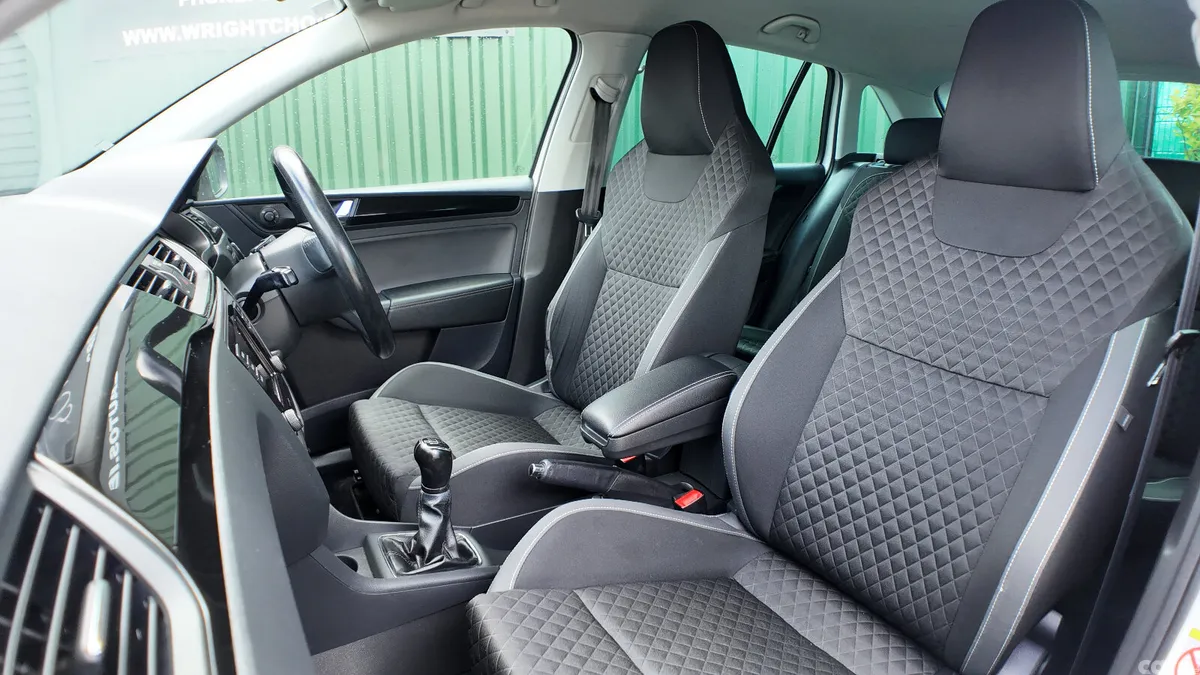 Skoda Rapid Hatchback, Diesel, 2018, White