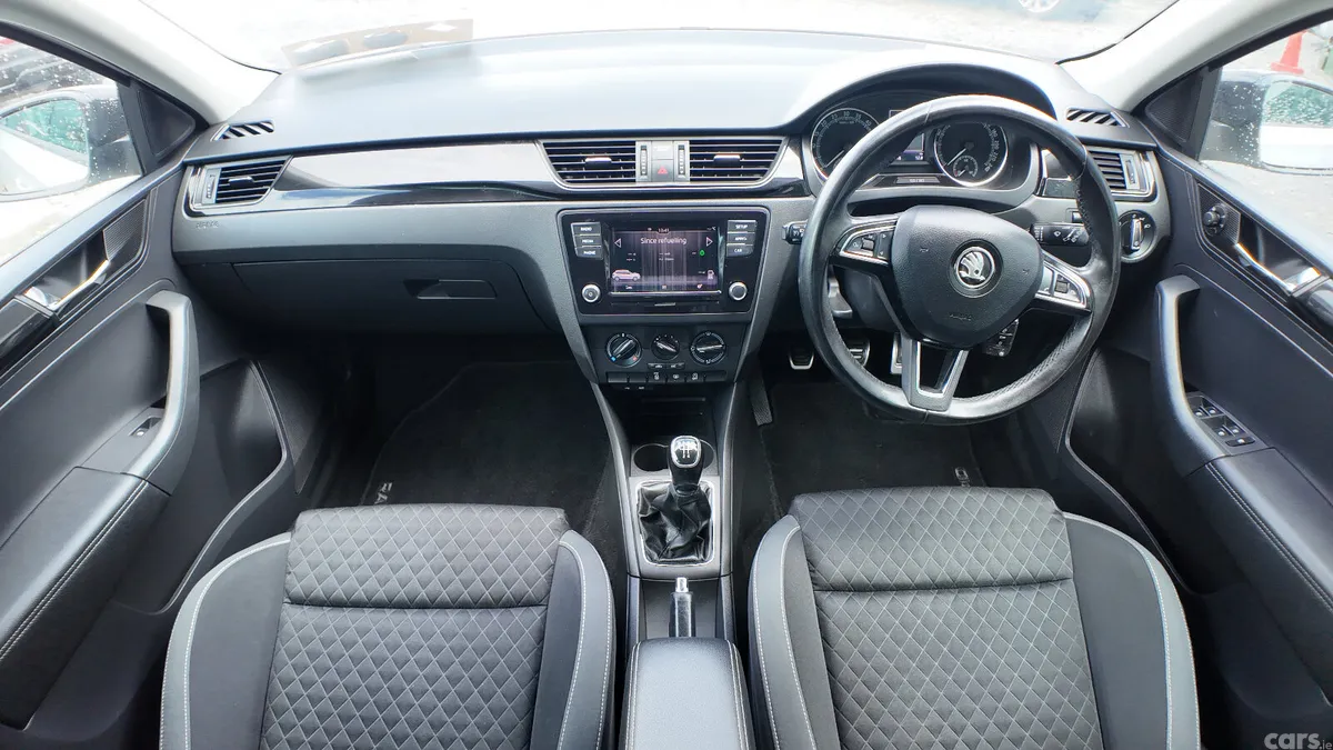 Skoda Rapid Hatchback, Diesel, 2018, White