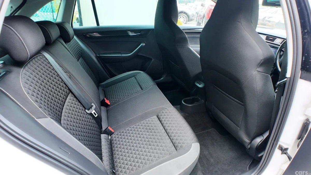 Skoda Rapid Hatchback, Diesel, 2018, White