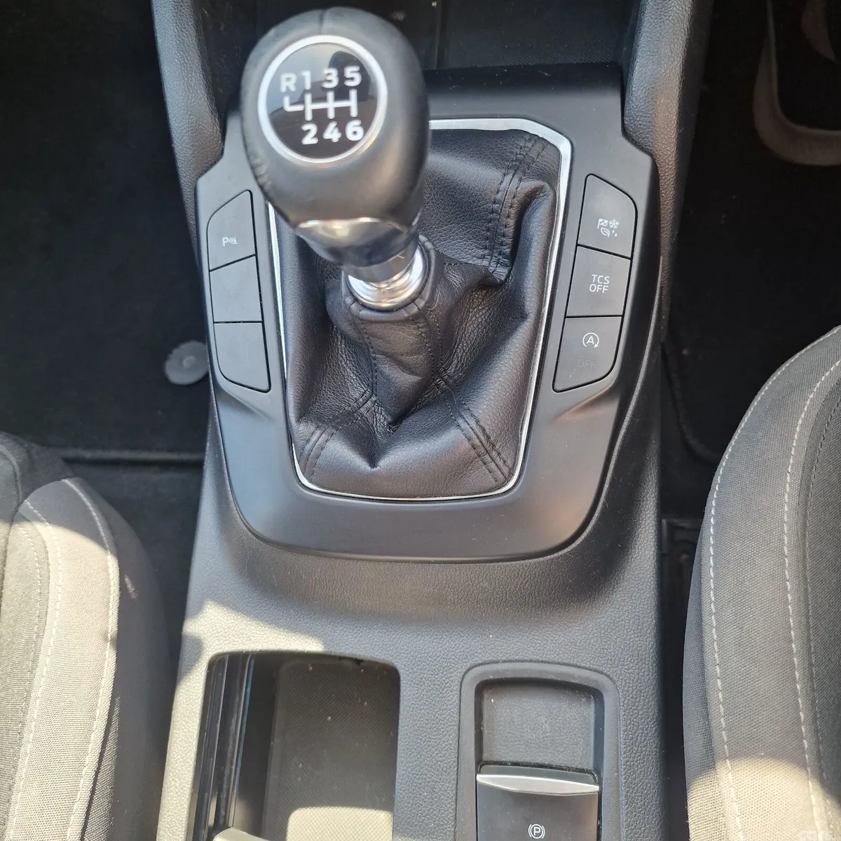 Ford Focus Hatchback, Diesel, 2019, Blue