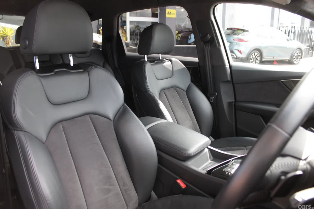 Audi Q7 SUV, Petrol, 2020, Grey