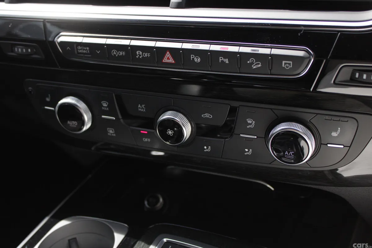 Audi Q7 SUV, Petrol, 2020, Grey