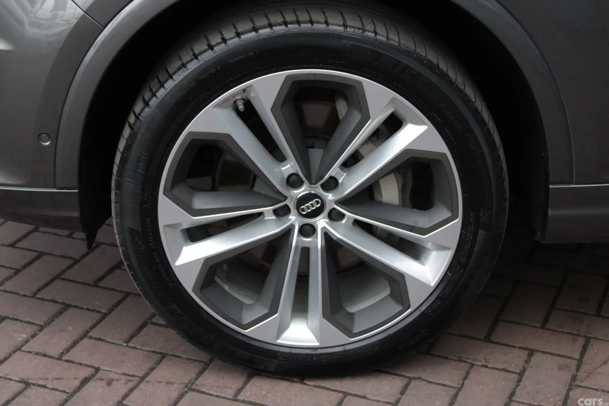 Audi Q7 SUV, Petrol, 2020, Grey