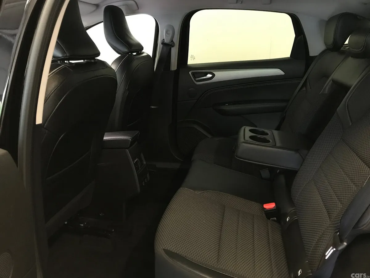 Renault Arkana Hatchback, Petrol, 2023, Black