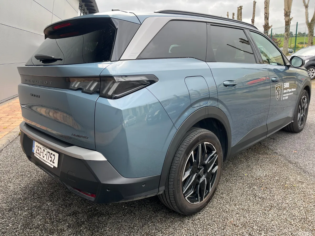 Peugeot 5008 MPV, Petrol Hybrid, 2025, Blue