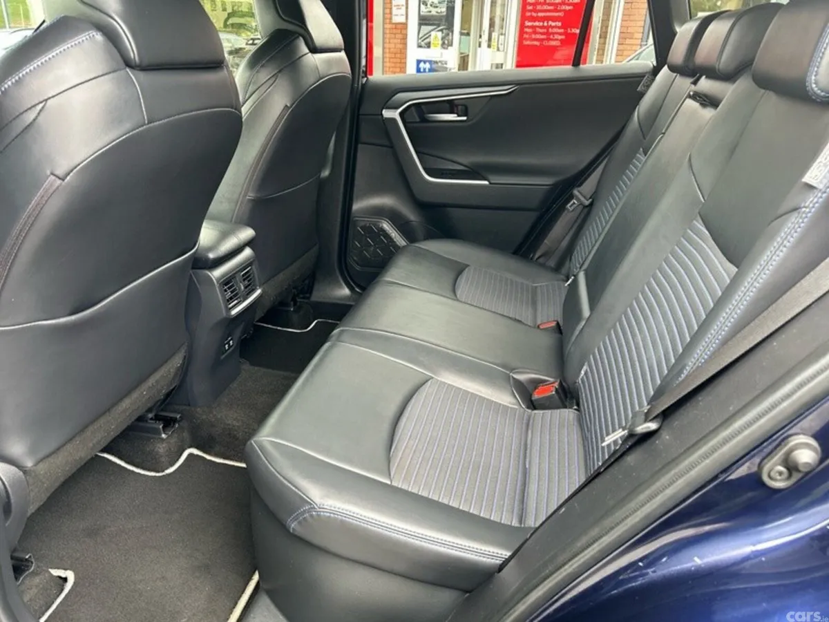 Toyota RAV4 SUV, Petrol Hybrid, 2019, Blue