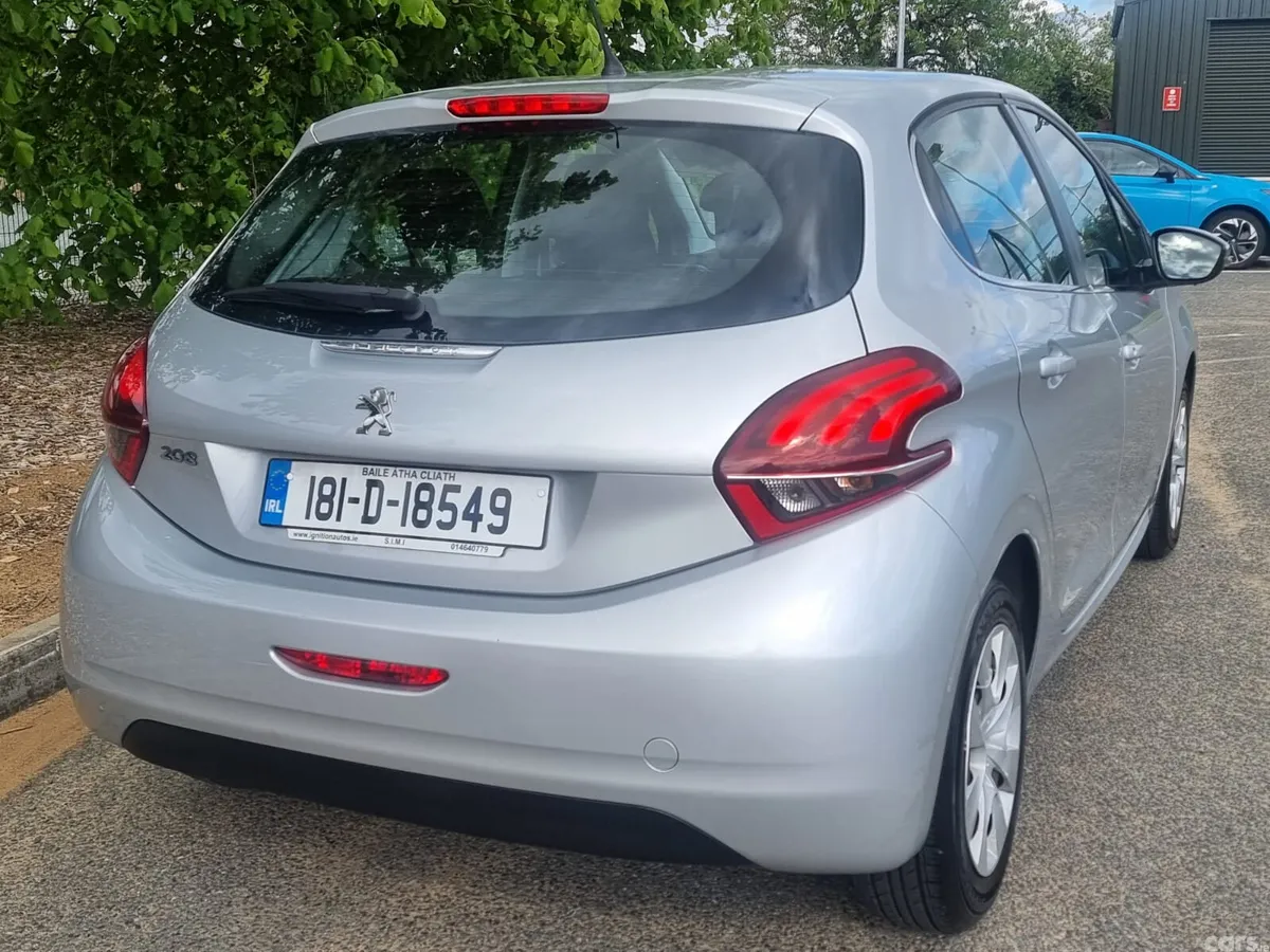 Peugeot 208 Hatchback, Petrol, 2018, Grey