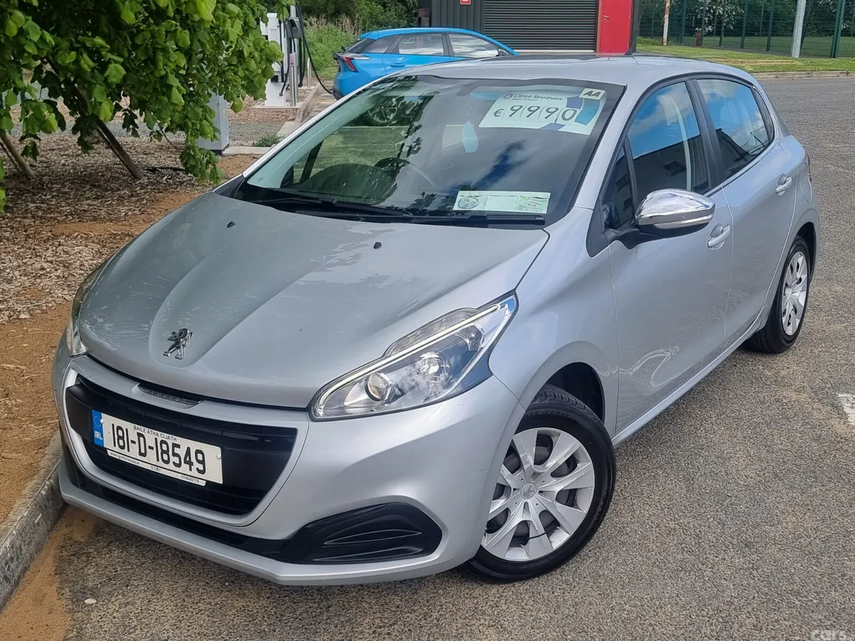 Peugeot 208 Hatchback, Petrol, 2018, Grey