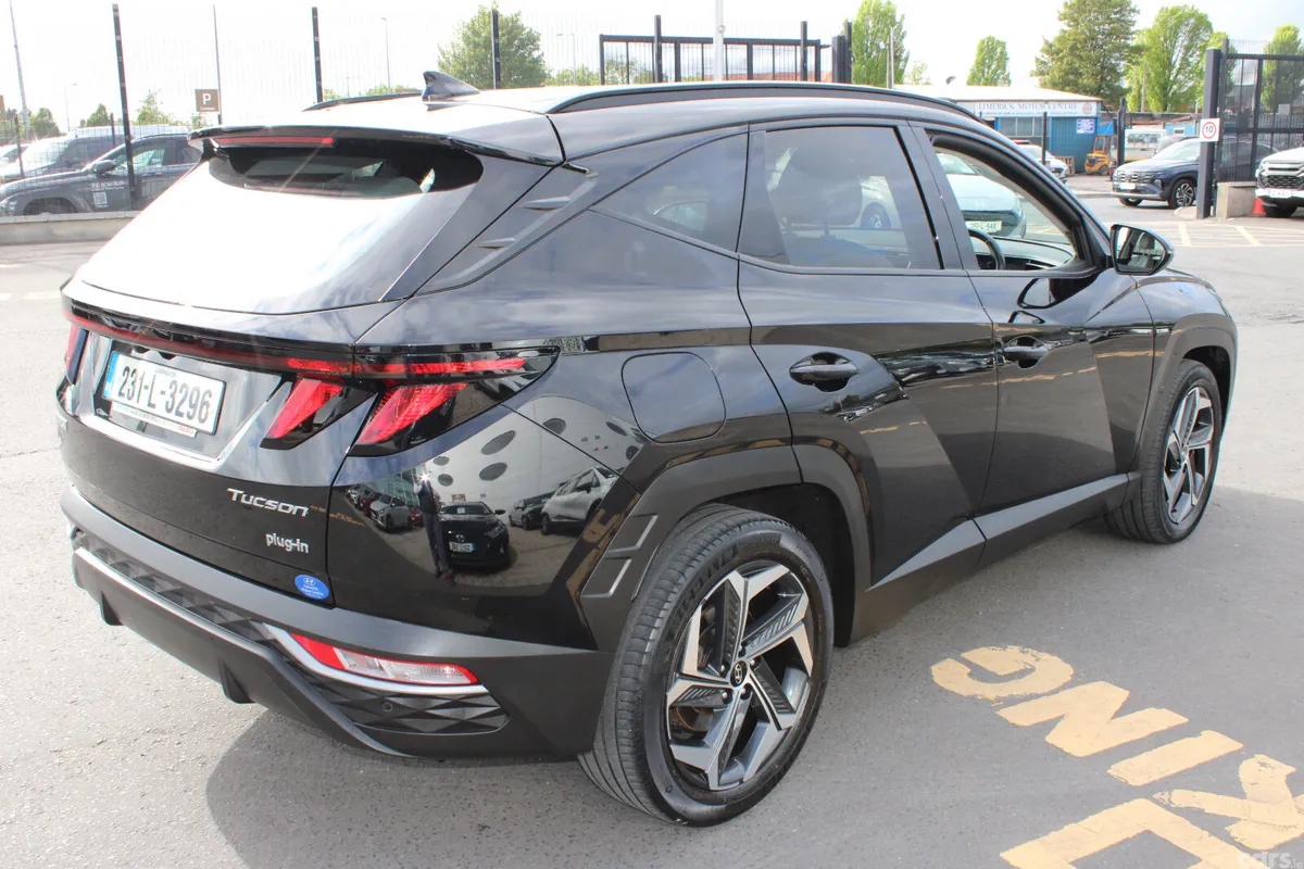Hyundai Tucson SUV, Petrol Plug-in Hybrid, 2023, Black