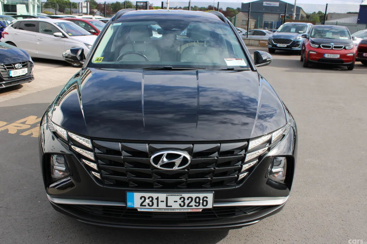 Hyundai Tucson SUV, Petrol Plug-in Hybrid, 2023, Black