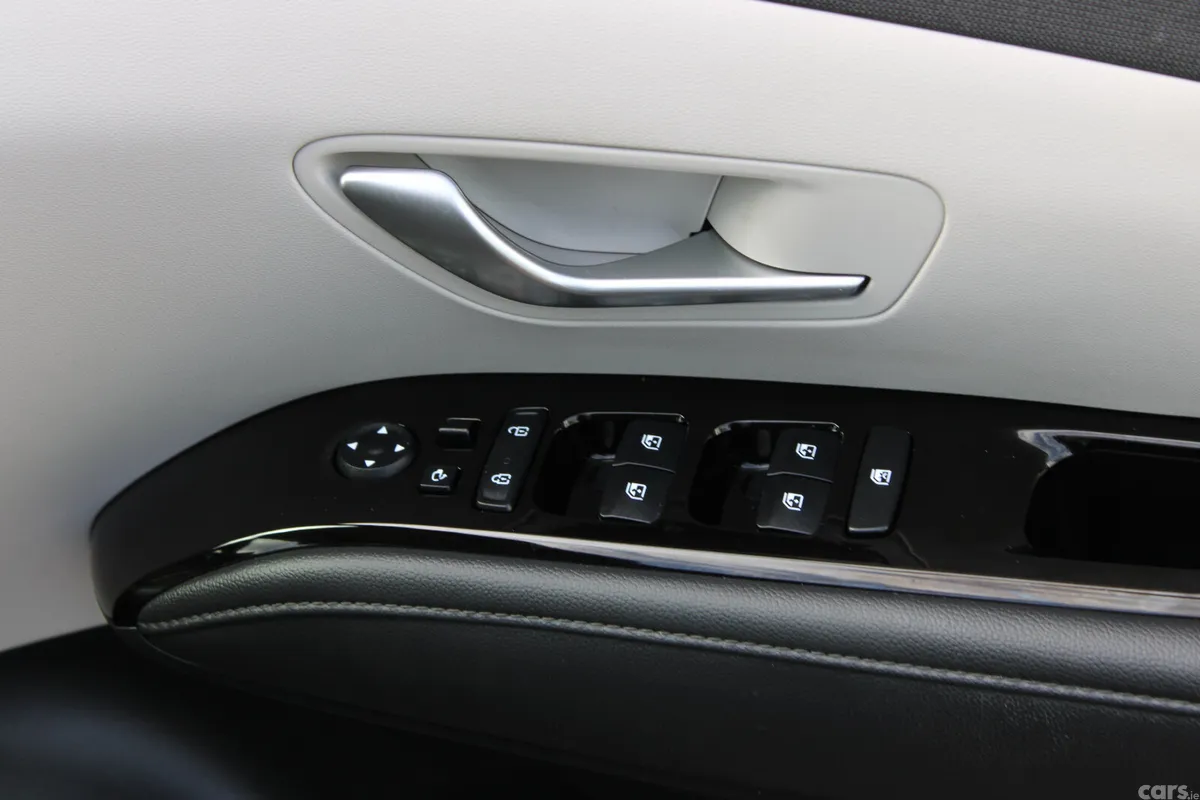 Hyundai Tucson SUV, Petrol Plug-in Hybrid, 2023, Black