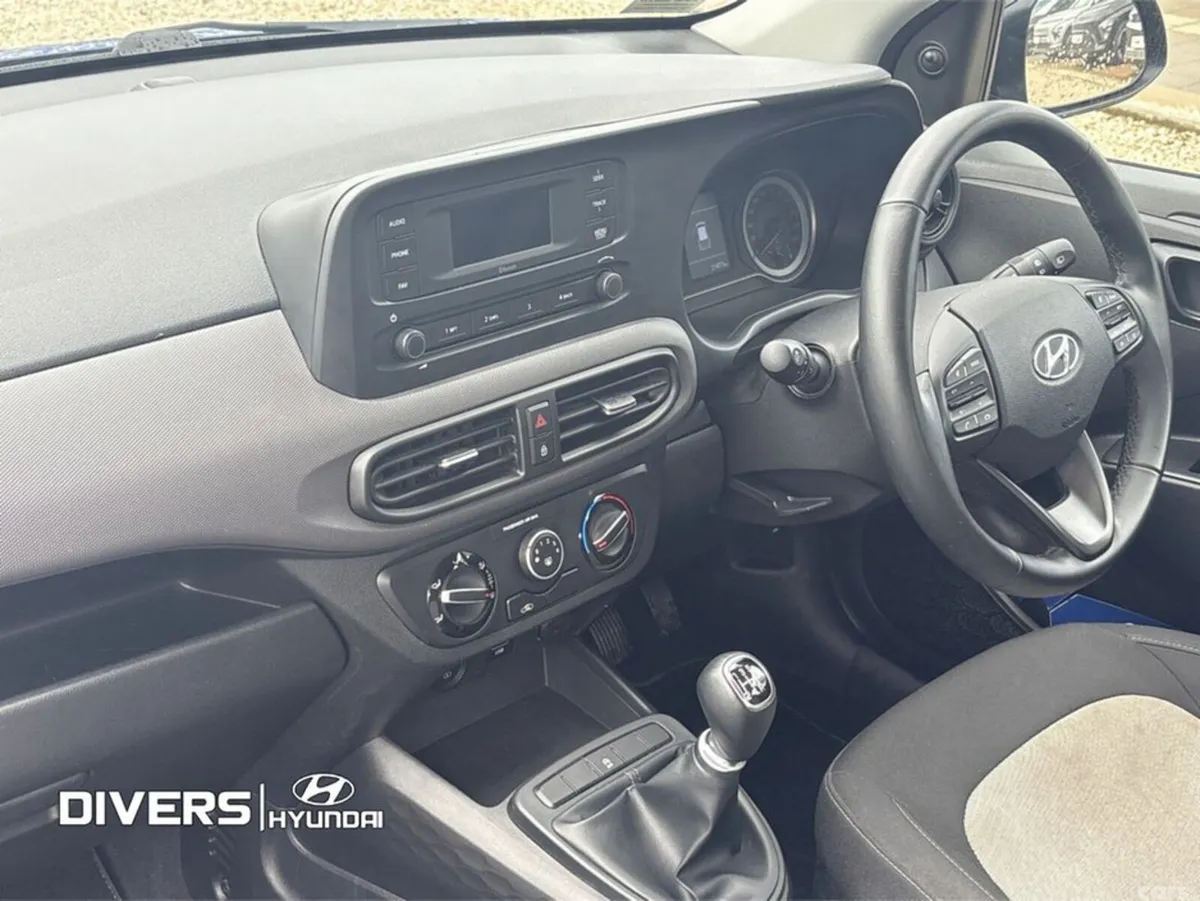 Hyundai i10 Hatchback, Petrol, 2022, Blue