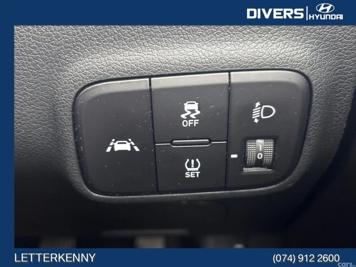 Hyundai i10 Hatchback, Petrol, 2022, Blue