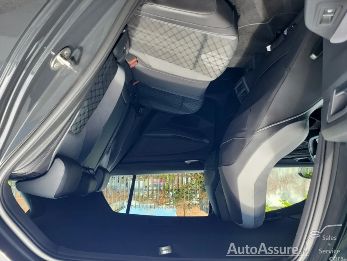 Volkswagen Golf Hatchback, Petrol, 2023, Grey