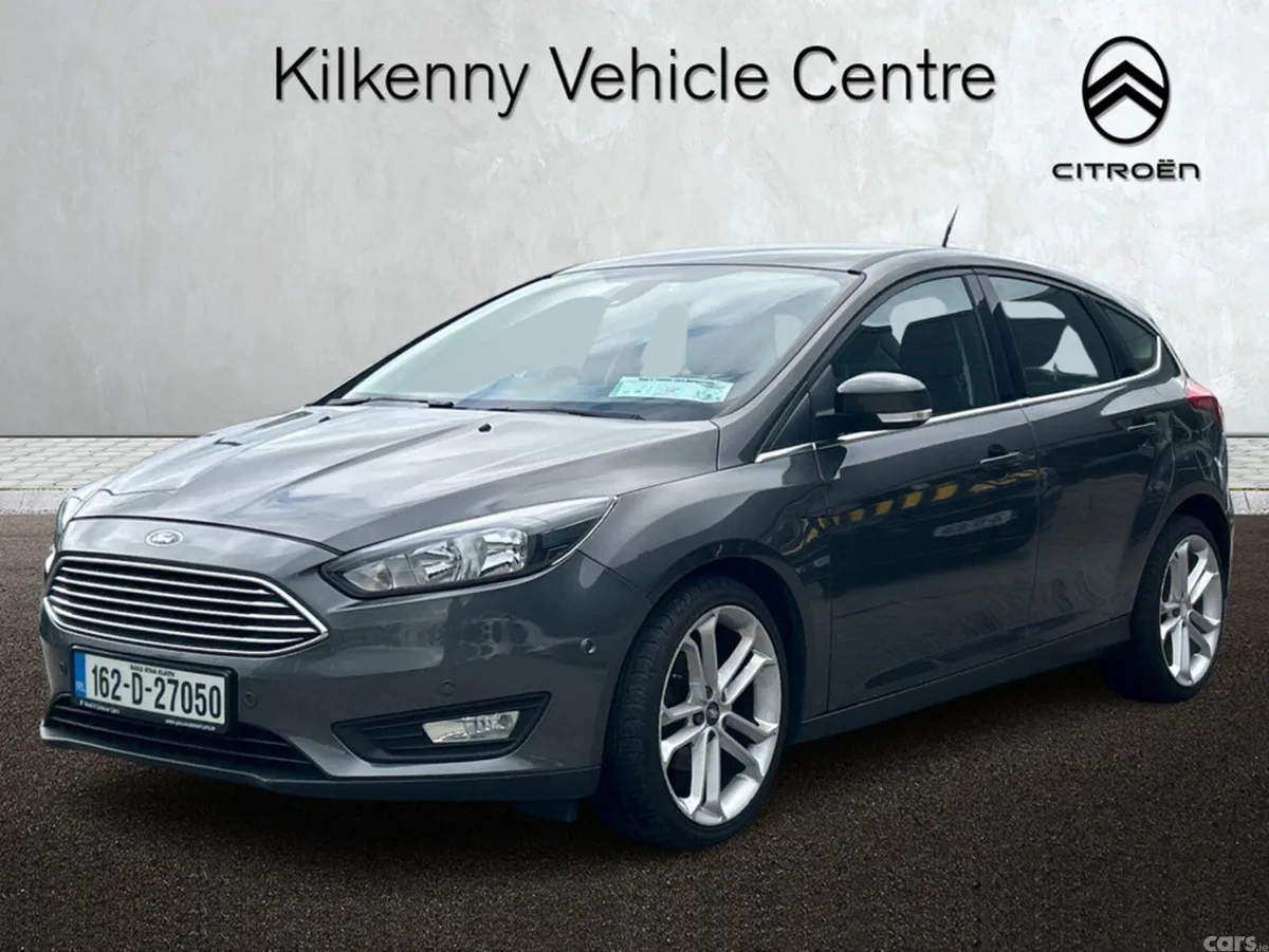 Ford Focus Hatchback, Petrol, 2016, Grey