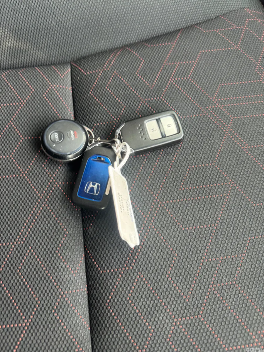 Honda Fit Hatchback, Petrol Hybrid, 2016, White