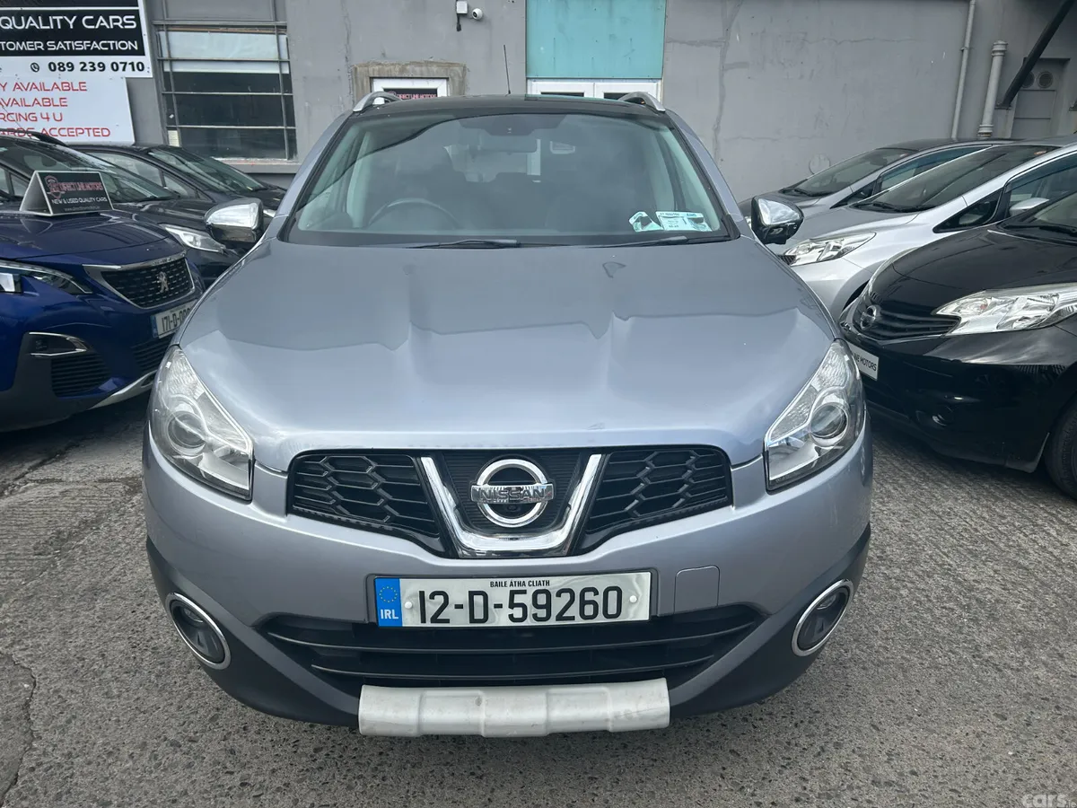Nissan Qashqai Hatchback, Diesel, 2012, Grey