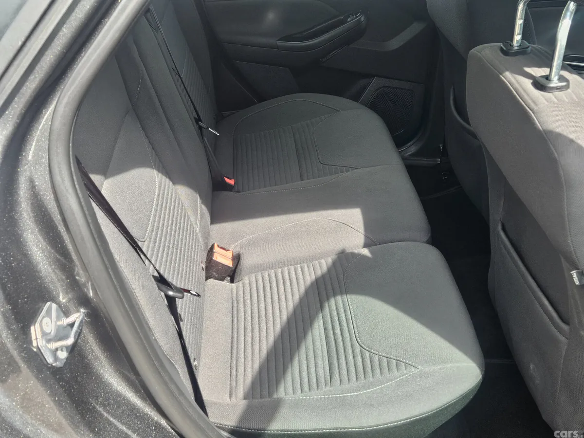 Ford Focus Saloon, Diesel, 2017, Grey