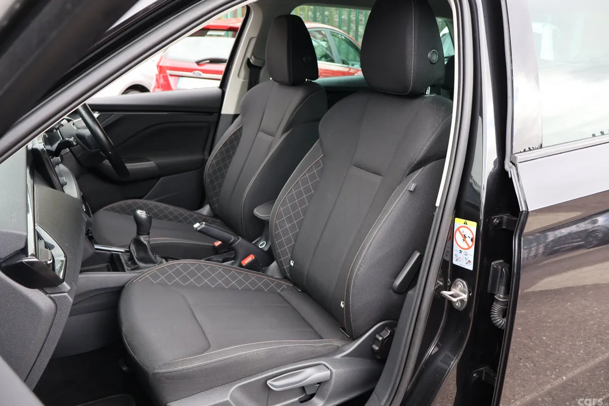 Skoda Kamiq Hatchback, Petrol, 2022, Black
