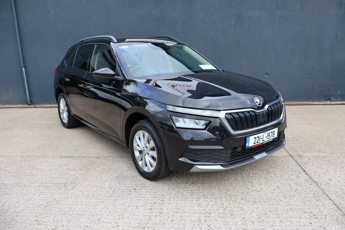 Skoda Kamiq Hatchback, Petrol, 2022, Black