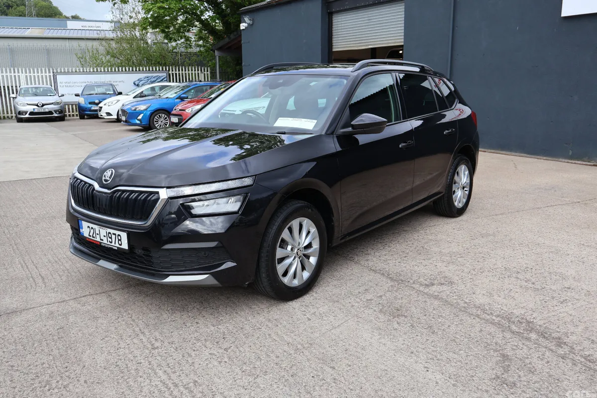 Skoda Kamiq Hatchback, Petrol, 2022, Black