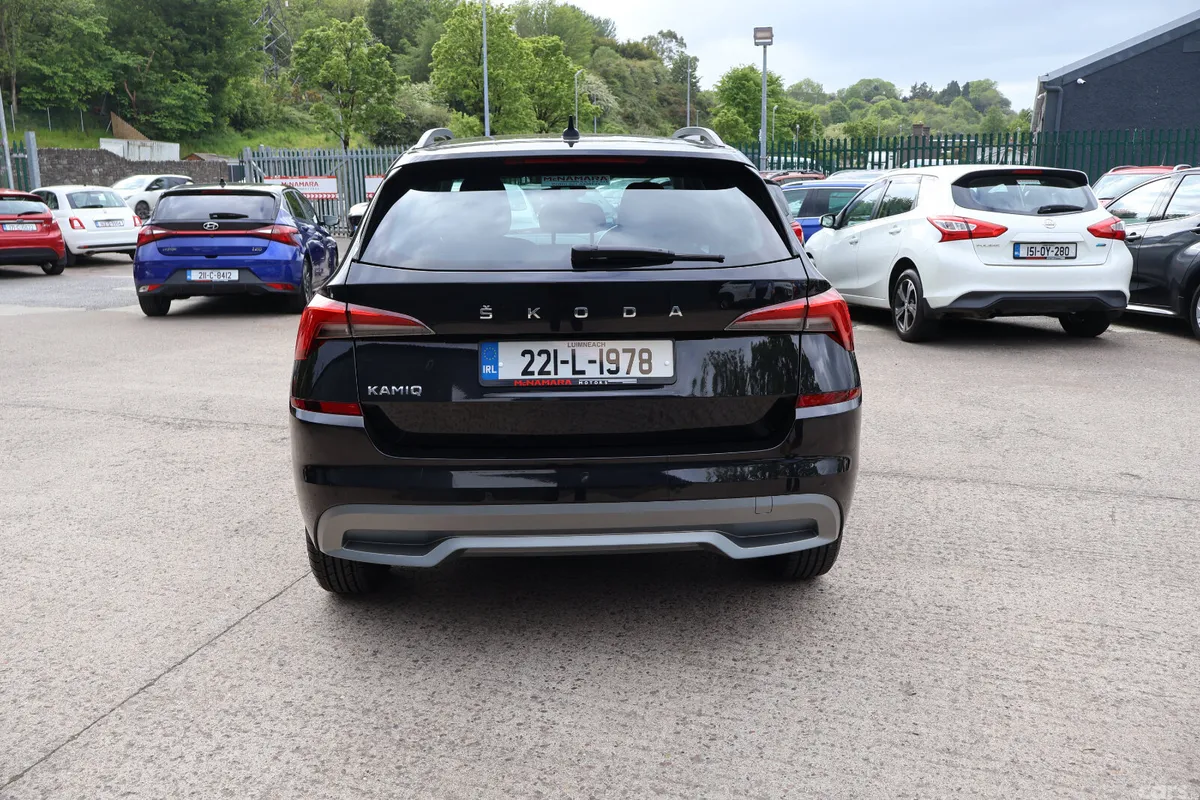 Skoda Kamiq Hatchback, Petrol, 2022, Black