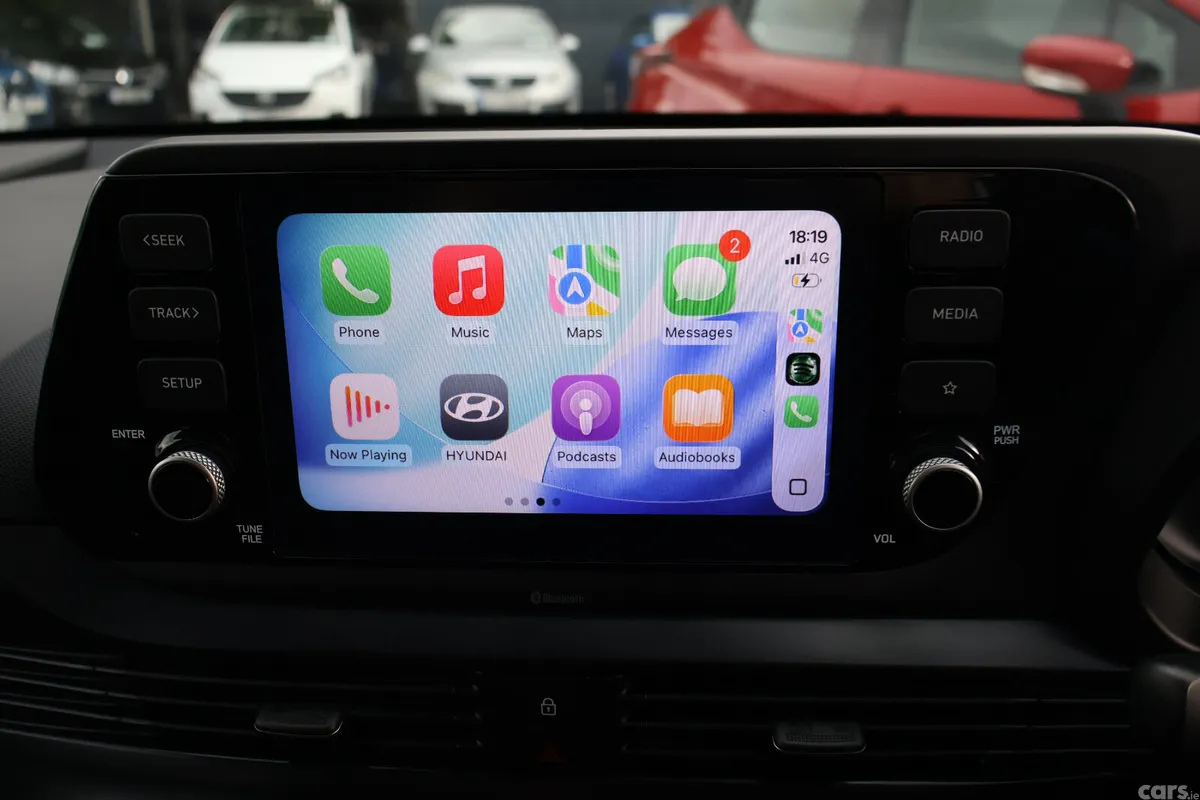 Hyundai Bayon Estate/Jeep, Petrol, 2022, Red
