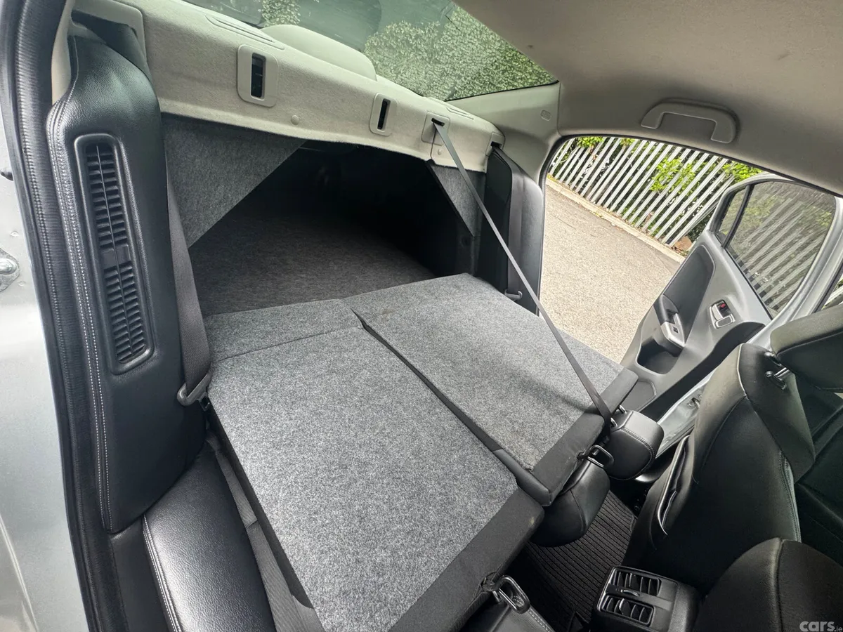 Honda Grace Saloon, Petrol Hybrid, 2014, Silver