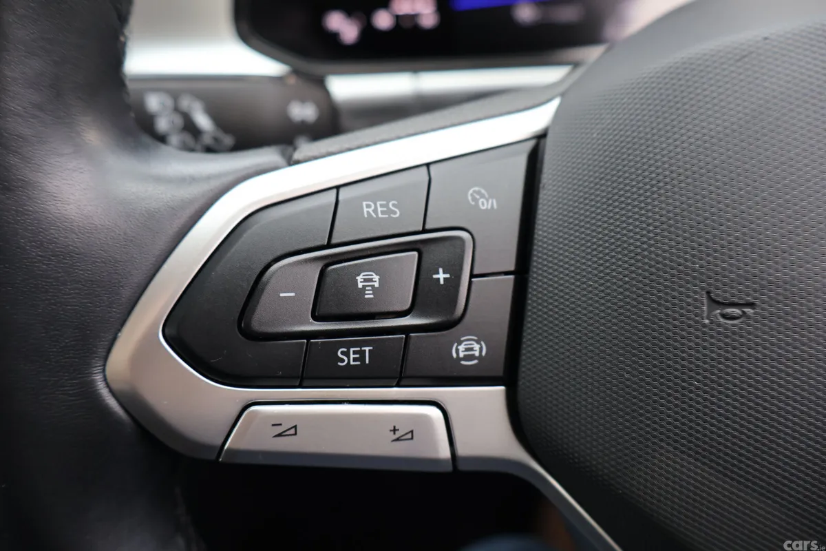 Volkswagen T-Roc SUV, Petrol, 2023, Grey