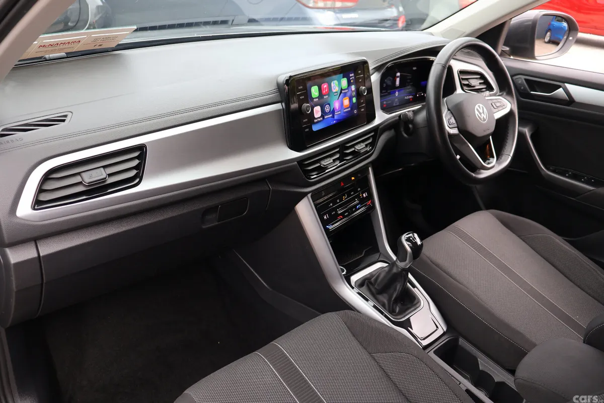 Volkswagen T-Roc SUV, Petrol, 2023, Grey