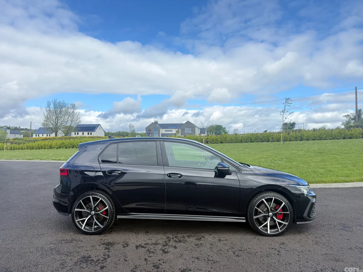Volkswagen Golf Hatchback, Petrol Hybrid, 2023, Black